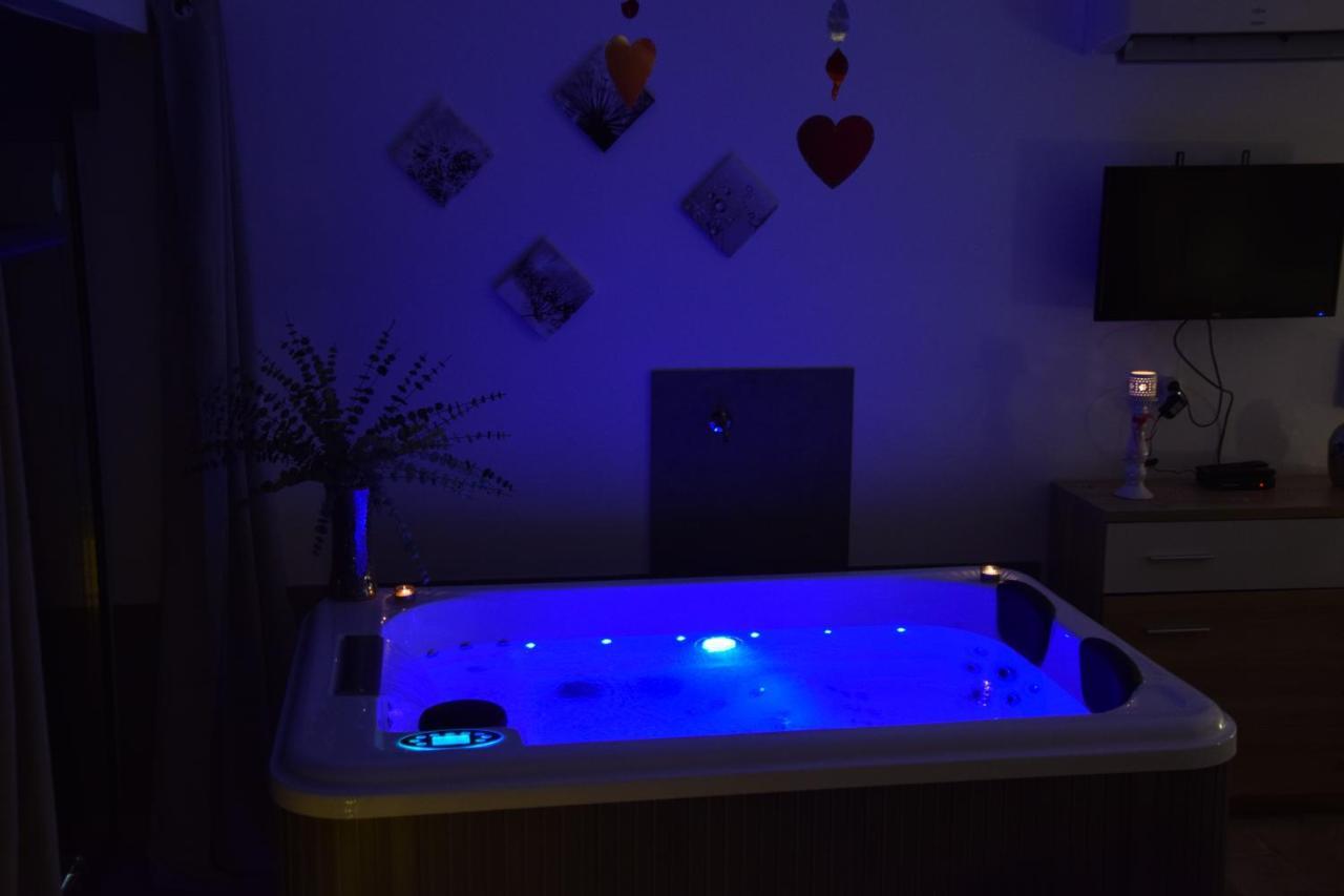 Gites Spa De Charme L Etoile Spa ベナック・エ・カズナック エクステリア 写真