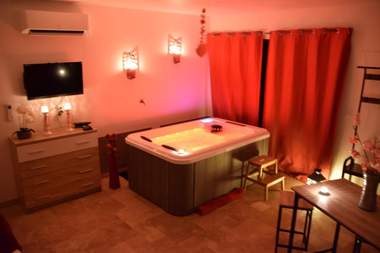 Gites Spa De Charme L Etoile Spa ベナック・エ・カズナック エクステリア 写真