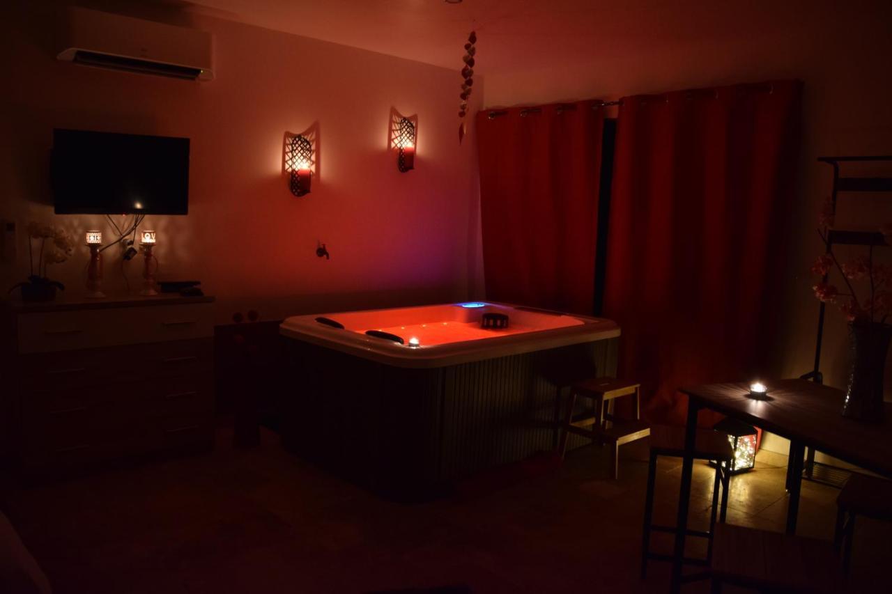 Gites Spa De Charme L Etoile Spa ベナック・エ・カズナック エクステリア 写真