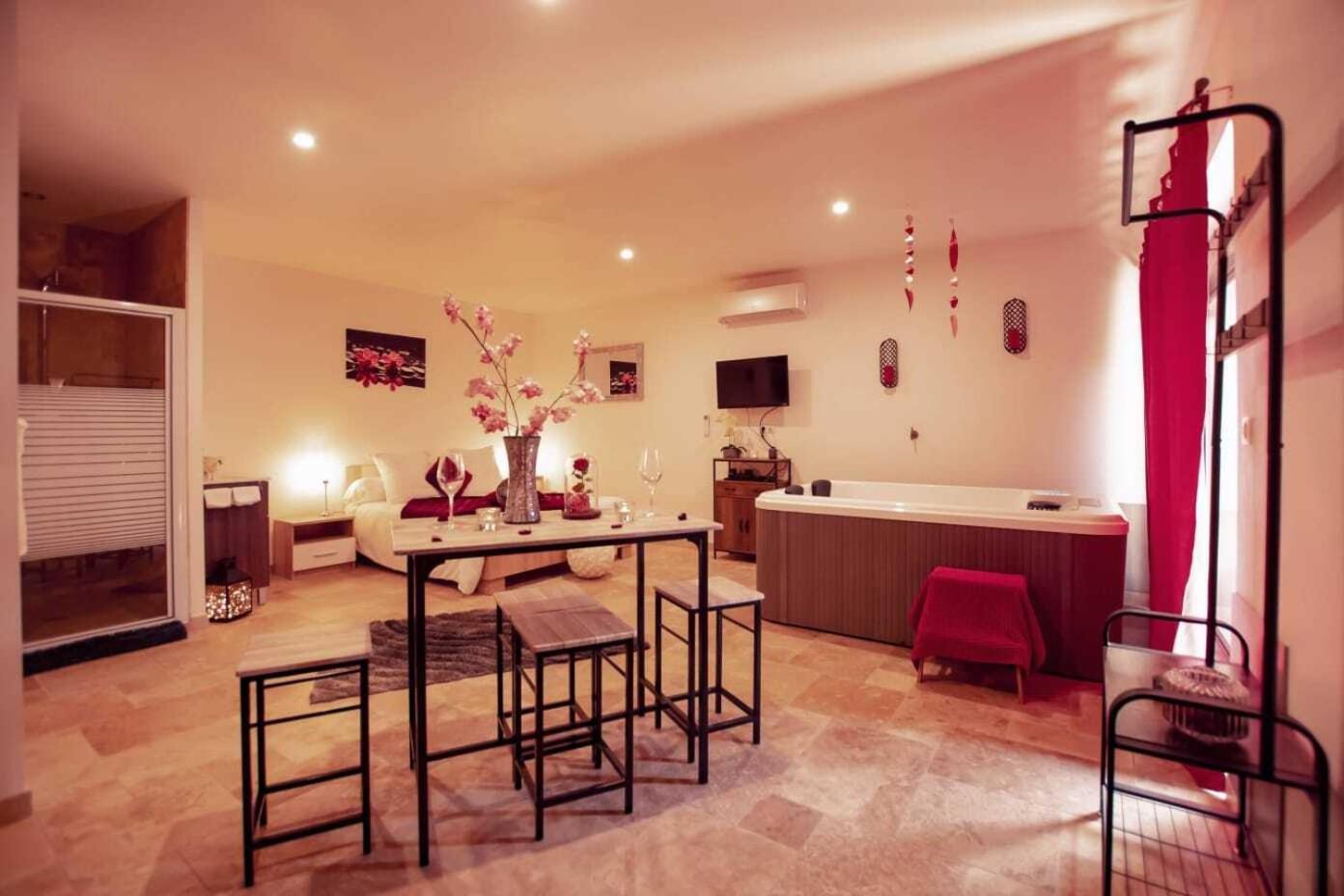 Gites Spa De Charme L Etoile Spa ベナック・エ・カズナック エクステリア 写真